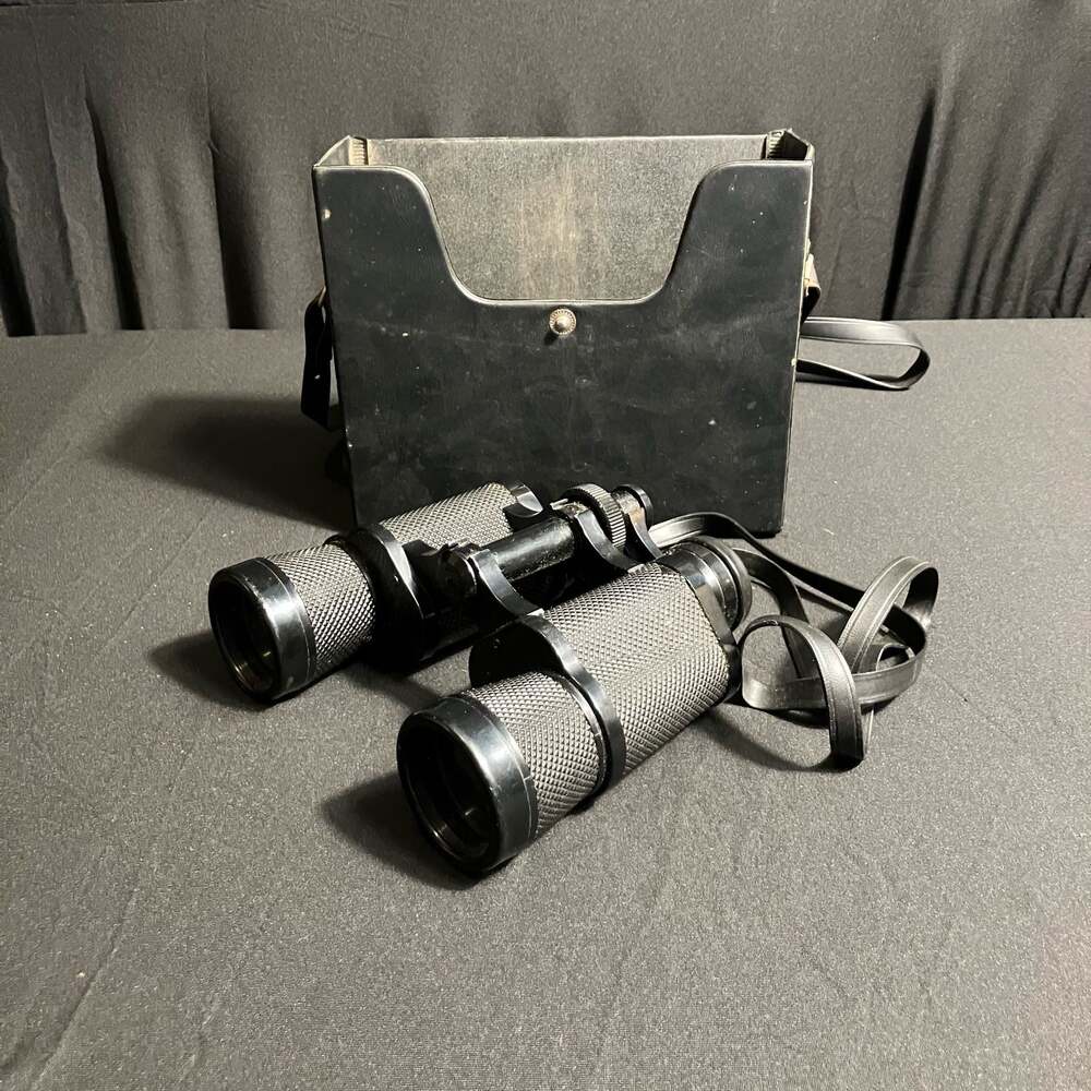 Vintage Traq 7x35 Field Binoculars Model No. 3001 with Case